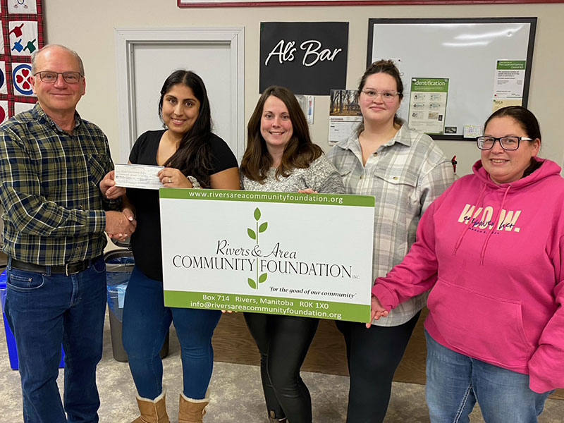 RACF presents their 2024 grant to the Riverdale Early Learning Centre Inc. L-R: Gerry Gourlay (Director), Gabby McFadden, Samantha Kolesar, Krista Clark, and Courtney Miller